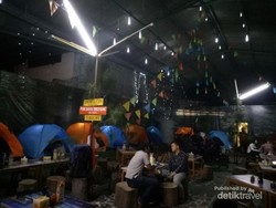 Bisa, Kulineran Sambil Camping di Kafe Tangerang