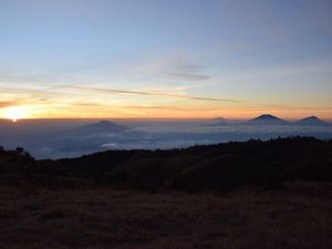 Bisakah Menikmati Milky Way dari Gunung Prau?