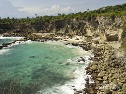 Blue Lagoon, Tempat Loncat Tebing di Nusa Ceningan