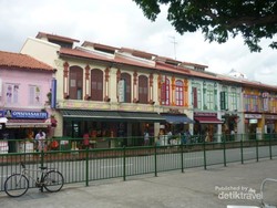 Blusukan dari Johor Bahru Sampai Singapura