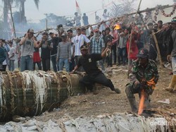 Bogor Punya Tradisi Adu Mercon, Tahu?