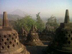 Borobudur di Pagi Hari, Cantik Banget!