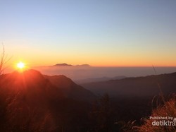 Bromo Punya Bukit Kingkong, Sunrisenya Keren di Sini!