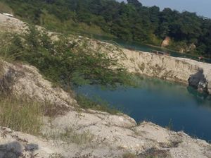 Bukan Belitung, Ini Telaga Biru Cisoka Tangerang