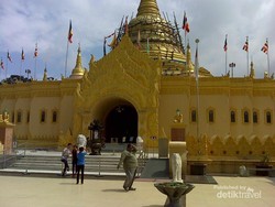 Bukan di Myanmar, Pagoda Emas Ini Ada di Berastagi