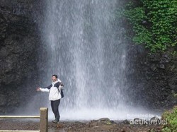 Bukan di Tawangmangu, Ini Grojogan Sewu di Malang