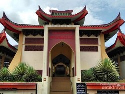 Bukan Kuil, Ini Masjid Beijing yang Unik