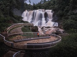 Bukan Niagara Falls, Ini Curug Malela Bandung