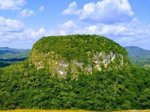 Bukit Fatukopa yang Mistis & Legenda Kapal Nabi Nuh