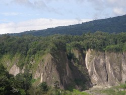 Bukittinggi, Dingin dan Suasananya Bikin Kangen!