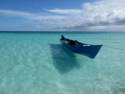 Bula di Maluku, Kota Minyak dengan Pantai Super Jernih!