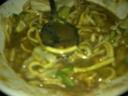 Cahaya Emas Puncak Gunung Sikunir di Pagi Hari