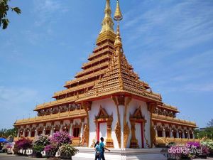 Candi-candi Buddha di Khon Kaen yang Instagramable