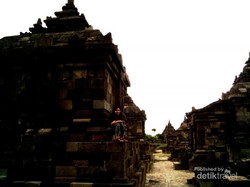Candi Plaosan, yang Cantik Setelah Prambanan