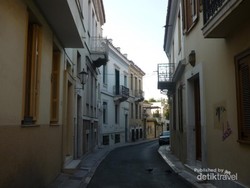 Cantiknya Plaka, Kota Tua-nya Athena