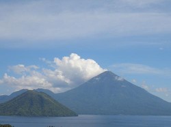 Cantiknya Pulau Maitara, Model di Uang Seribu Rupiah