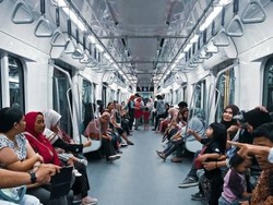 Cegah Polusi di Jakarta, Ayo Naik 5 Transportasi Ini