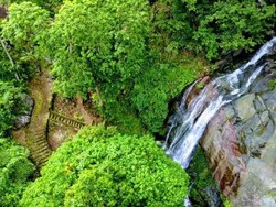 Cerita Air Terjun Bajuin yang Sempat Mati Suri