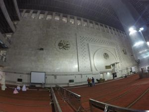 Cermin Islam dan Indonesia dalam Masjid Istiqlal