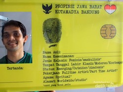 Coba Bikin KTP Raksasa di Bandung