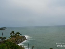 Coba Deh, Keliling Phuket dengan Sepeda Motor