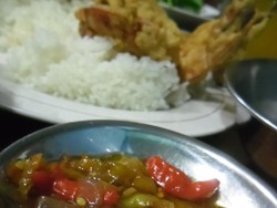 Colo-colo Citarasa Pedas Saat Traveling ke Indonesia Timur