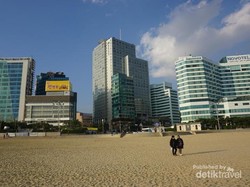 Damainya Pagi di Haeundae Beach, Busan