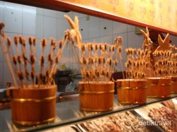Dari Kalajengking Sampai Kuda Laut Goreng Ada di China