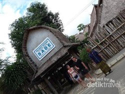 Desa Sade, Kain Tenun & Tradisinya yang Luhur