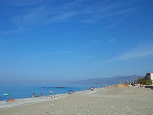 Destinasi Wisata Pantai Anti Mainstream di Italia