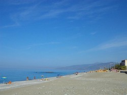 Destinasi Wisata Pantai Anti Mainstream di Italia