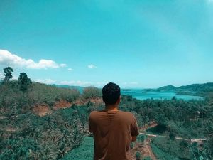 Di Pantai Desa Ini, Ada Kisah Batu Giok Berkekuatan Magis