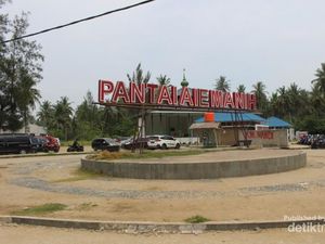 Di Pantai Ini, Malin Kundang Dikutuk Jadi Batu