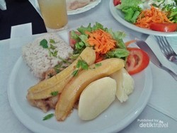 Di Portugal, Makan Nasi Pakai Pisang