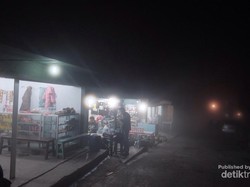 Dibuai Kabut di Pananjakan Bromo