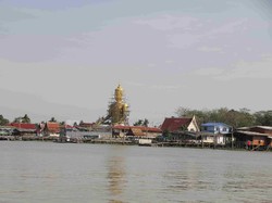 Eh! Di Bangkok Ada Kampung Juga Rupanya
