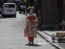 Ehem... Bertemu Geisha di Kyoto...