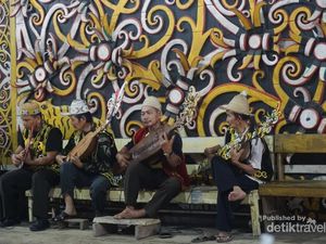 Eksotisme Budaya Suku Dayak Kenyah yang Masih Asli