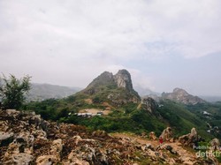 Eksotisme Bukit Batu Stone Garden di Padalarang
