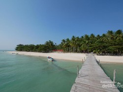 Eloknya Pemandangan di Pulau Ketawai, Bangka