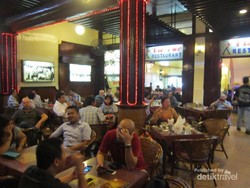 Es Krim Rasa Nostalgia di Rumah Makan Tip Top Medan