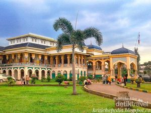 Fakta-fakta Menarik Tentang Istana Maimun