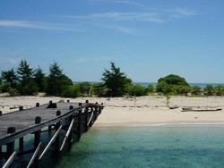 Gadis-gadis Cantik di Pulau Cantik Kodingareng Keke