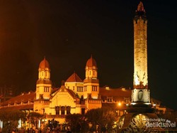 Gimana Sih Rasanya Memotret Lawang Sewu Saat Malam?