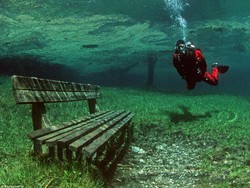 Green Lake, Taman Bawah Air di Austria