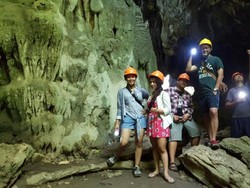 Gua di Flores yang Dahulu Konon Berada di Dasar Laut