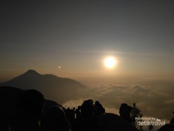 Gunung Andong, Si Kecil Bertipe Perisai yang Memesona