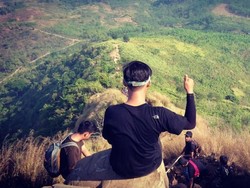 Gunung Batu Jonggol, Tempat Pelarian Sejenak dari Ibukota