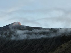 Gunung Rinjani, Kecantikannya Lengkap!