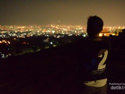 Habiskan Malam Minggu Romantis di Puncak Bintang Bandung